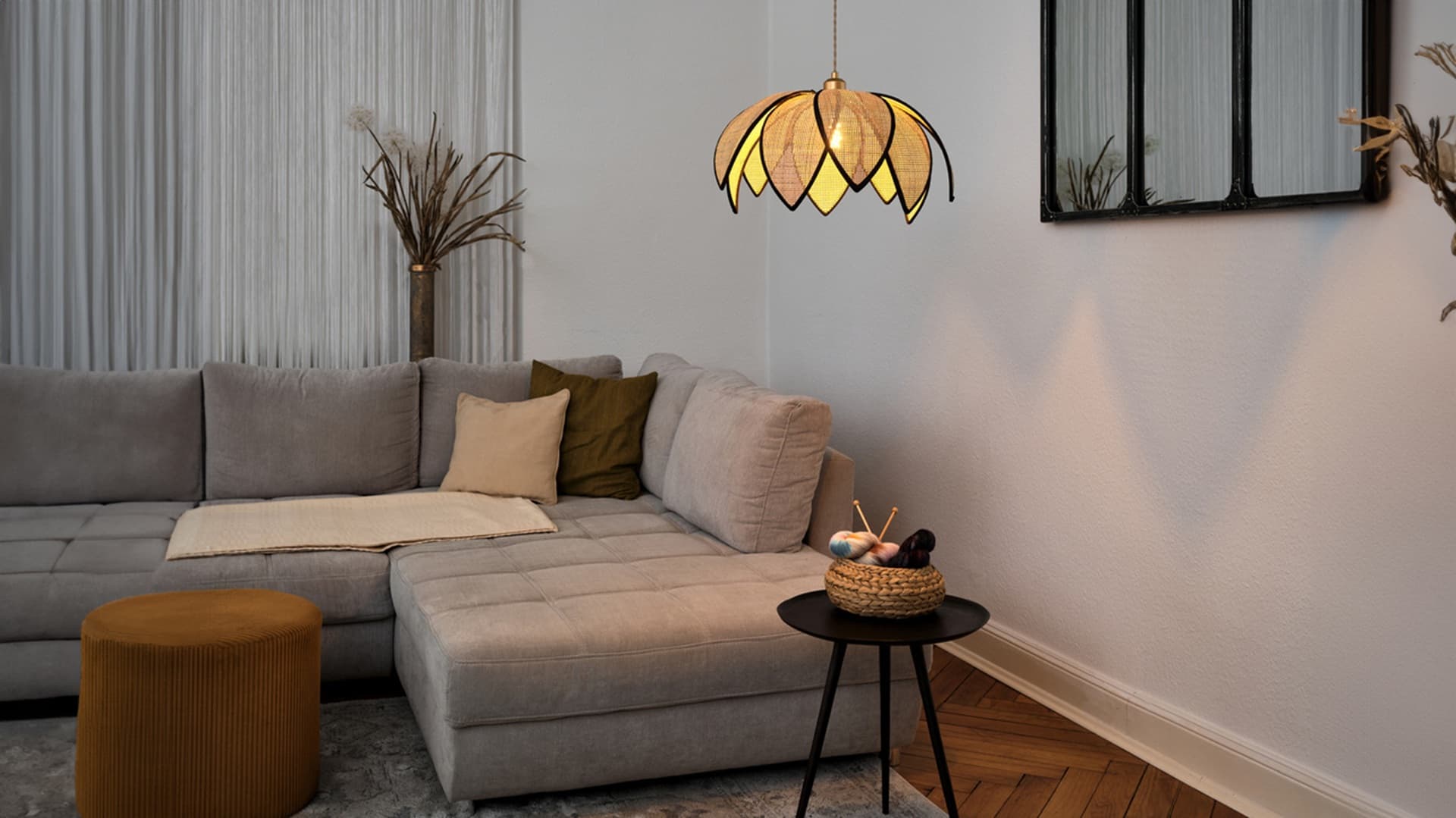AIDECOR_RATTAN_LOTUS_PENDANT_480_E27_ambient.jpg