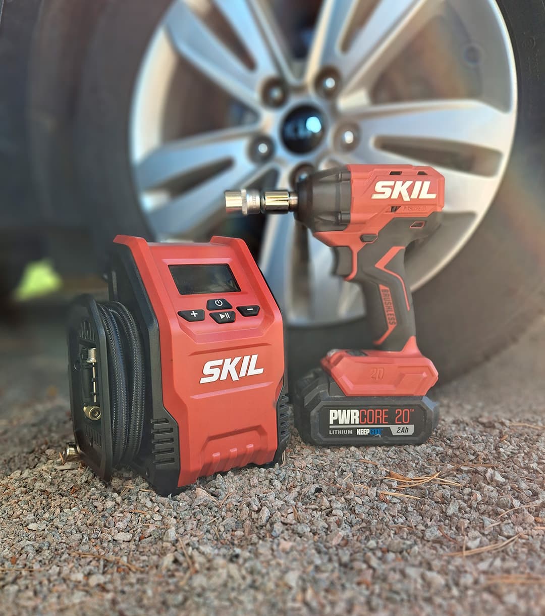 <p data-block-key="r34ww">SKIL 3159 ilmakompressori näyttää renkaan nykyisen ilmanpaineen.</p>