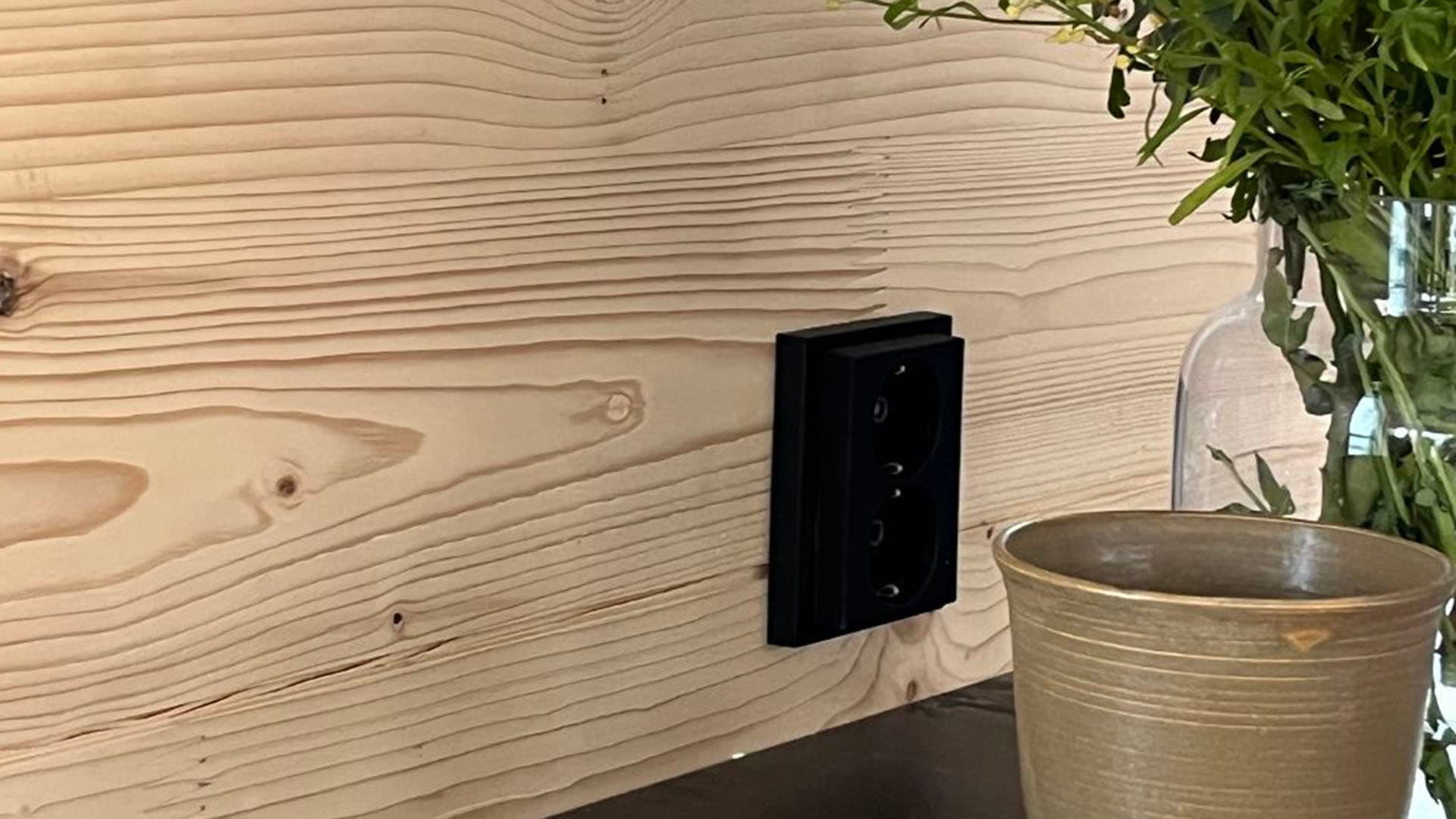 <p data-block-key="ubte4">ABB Impressivo-sarjan kalusteita oli nähtävillä muun muassa Loviisassa järjestetyillä asuntomessuilla. Kuva kohteesta Wisdom House.</p>